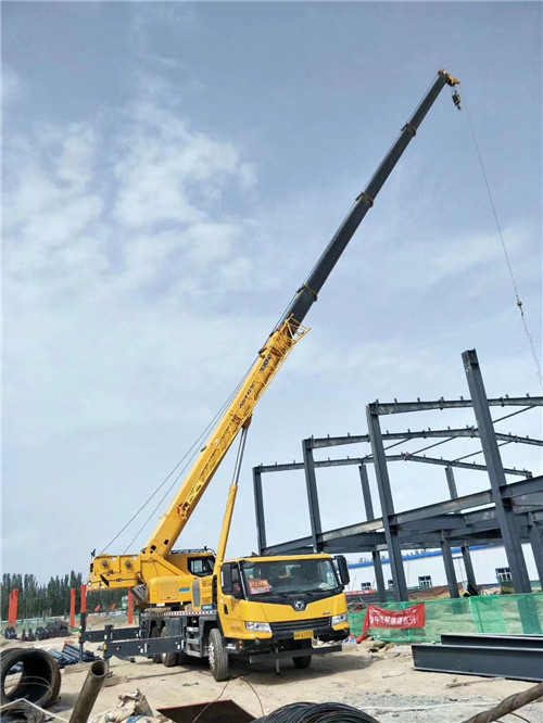 建华区超高层建筑钢结构吊装案例